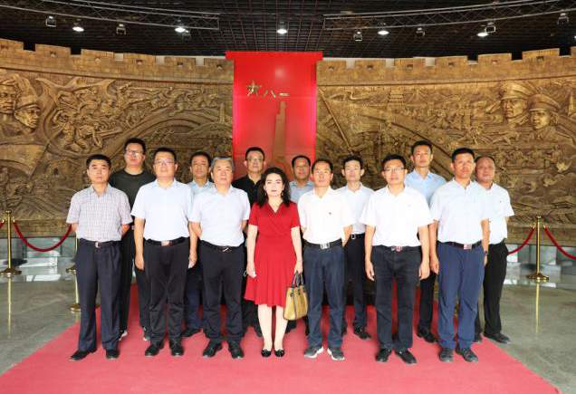 杨延国 |腾圣市政杨延国,山东好人杨延国书画艺术家