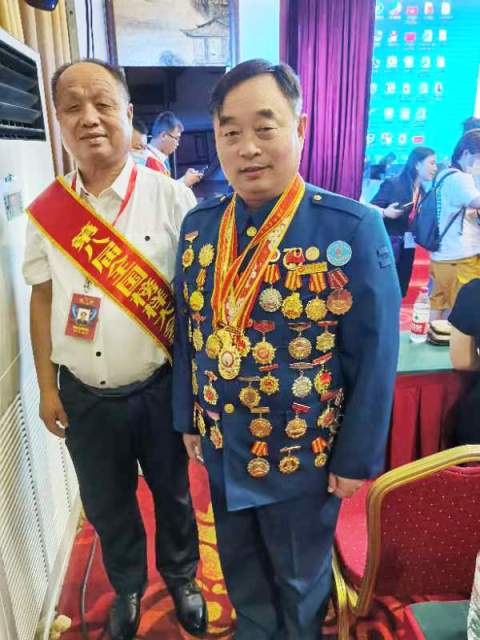 杨延国 |腾圣市政杨延国，山东好人杨延国书画艺术家