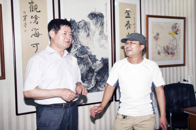 姜曙光 |姜曙光1975年出生,蓬莱人。书画艺术家