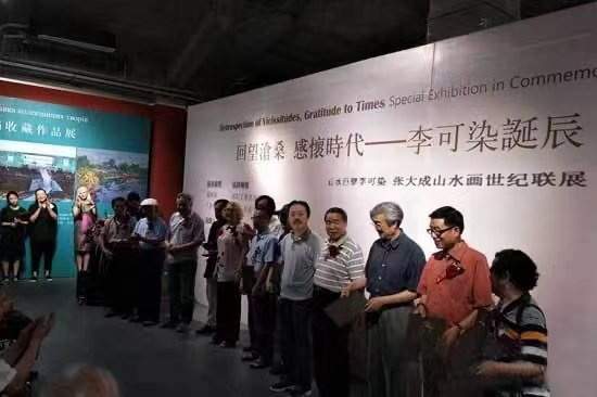 张大成 |山东济南人,盛园堂画室(主人)书香门第。自书画艺术家